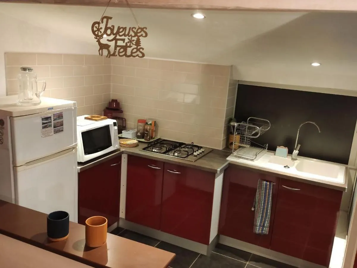 Holiday home Studio Climatise 4 Personnes 27 M2 + Terrasse 15 M2 + Piscine Et Petanque Le Muy